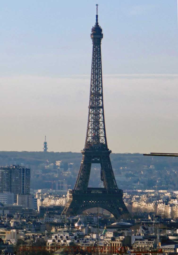 Eiffel tower from the butte de Montmartre and Sacré Coeur.