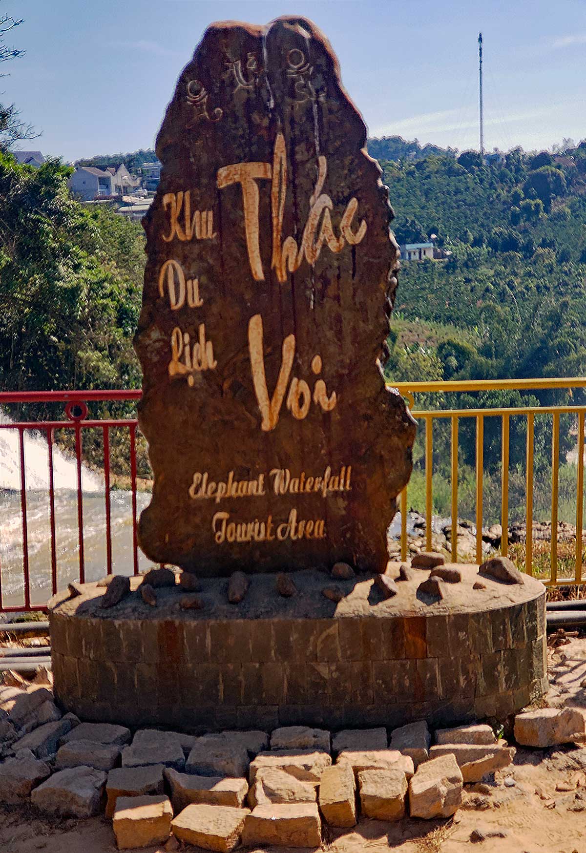 Sign at Thac Voi - Elephant falls