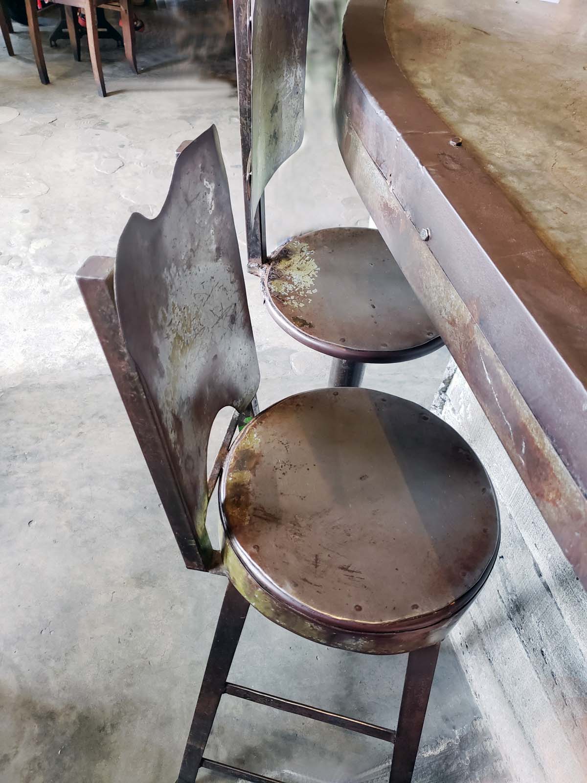 The rustic bar stools.