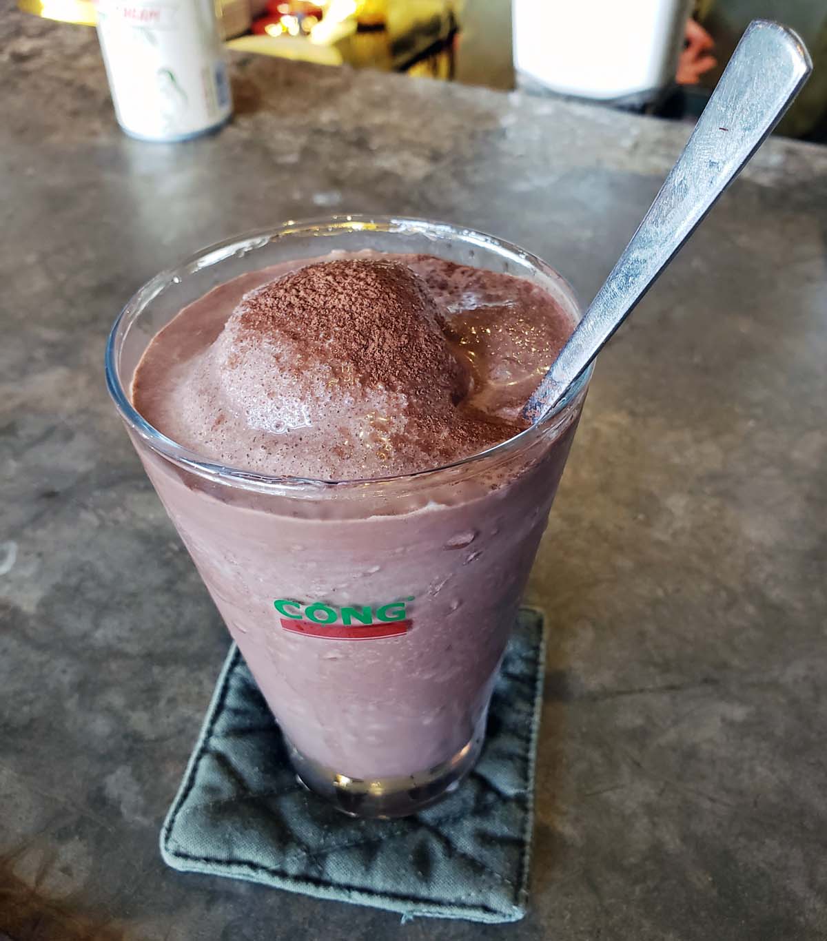 Another favorite is the coconut Cacao  shake, mmm.... just superb!